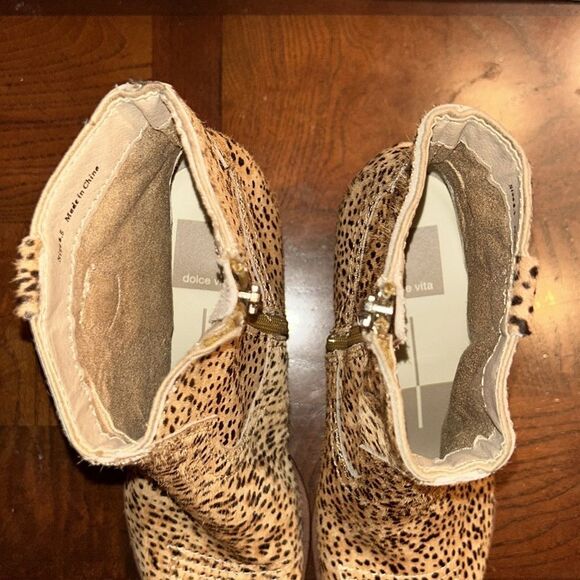 Dolce Vita Calf Hair Leopard Print Booties(Size 6.5) - Picture 11 of 12